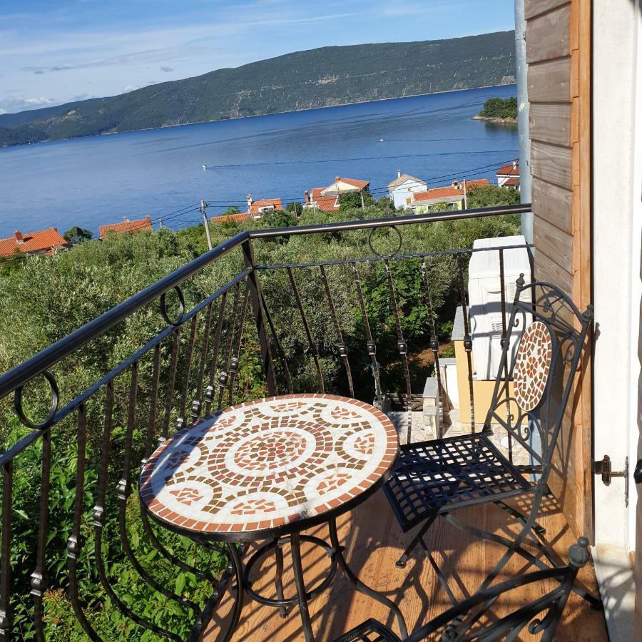 Apartment Marina Valun Dış mekan fotoğraf