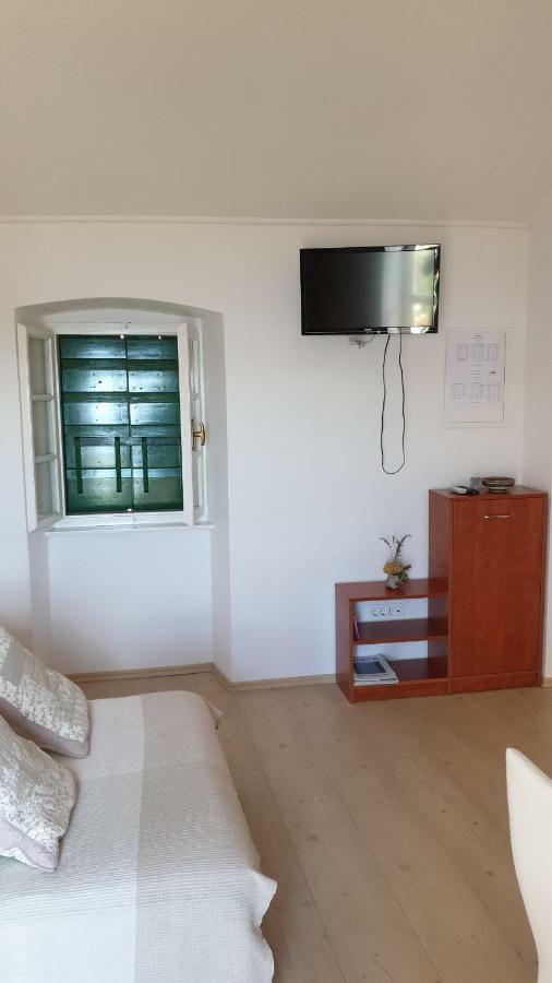 Apartment Marina Valun Dış mekan fotoğraf