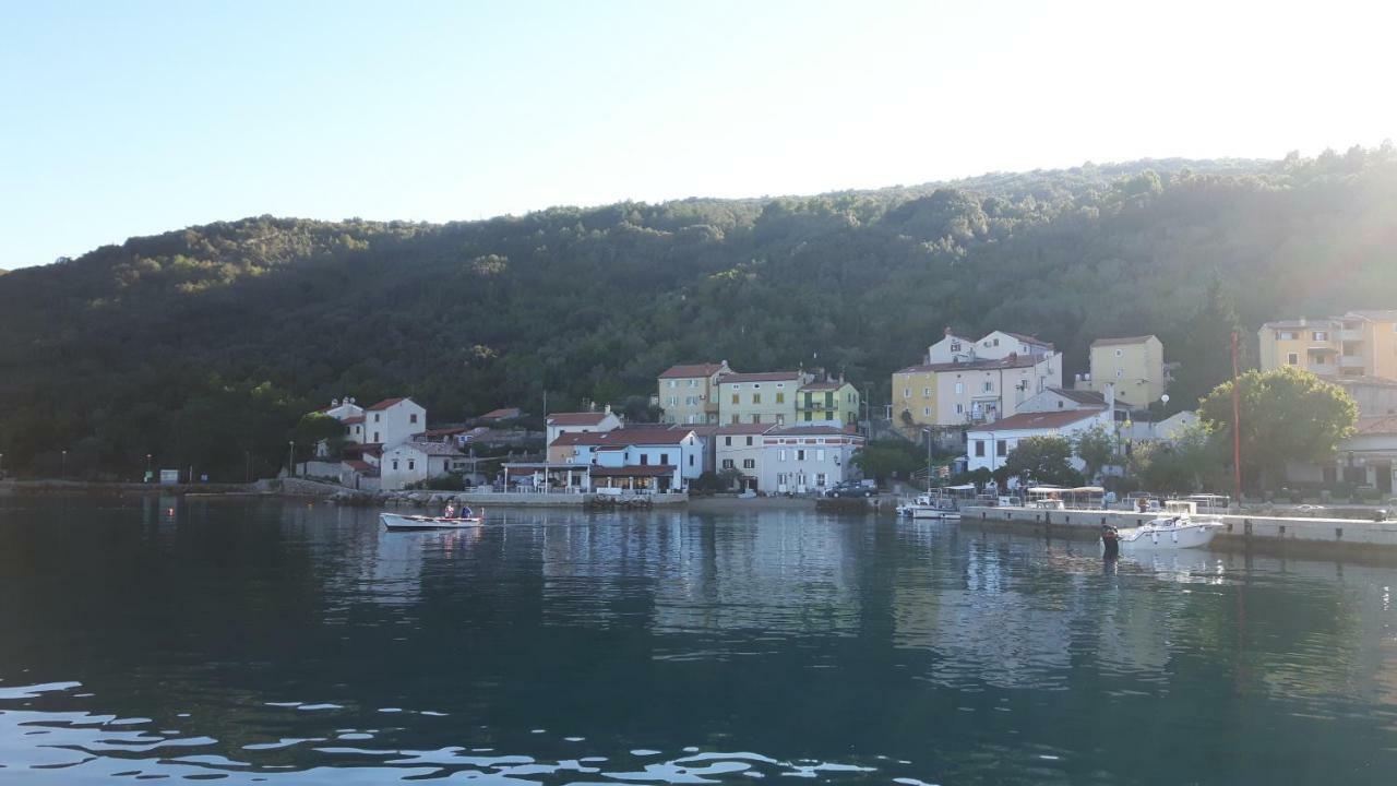 Apartment Marina Valun Dış mekan fotoğraf